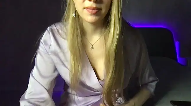 Snapshot of Engel_13 chatting on March 19, 2025, 8:00 pm Engel 13 online show from March 19, 2025, 8:00 pm