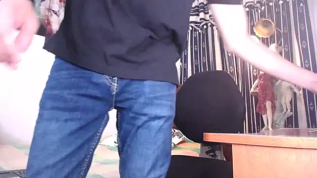 Snapshot of Bull_Xvi chatting on October 5, 2025, 1:18 am Bull Xvi online show from October 5, 2025, 1:18 am