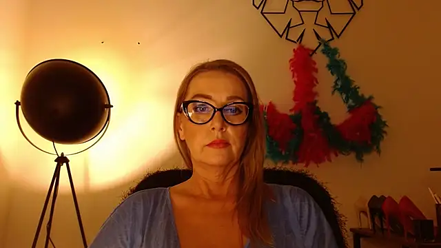 Snapshot of leaxSTAR chatting on July 15, 2026, 2:24 pm leaxSTAR online show from July 15, 2026, 2:24 pm