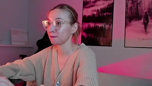 Snapshot of PhilippaAdamas chatting on February 21, 2025, 9:13 am PhilippaAdamas online show from February 21, 2025, 9:13 am