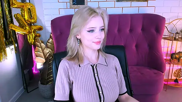 LeonaStane online show from October 16, 2025, 4:59 pm