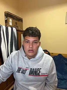 Snapshot of kjccuboy2000 chatting on February 6, 2025, 10:32 pm kjccuboy2000 online show from February 6, 2025, 10:32 pm