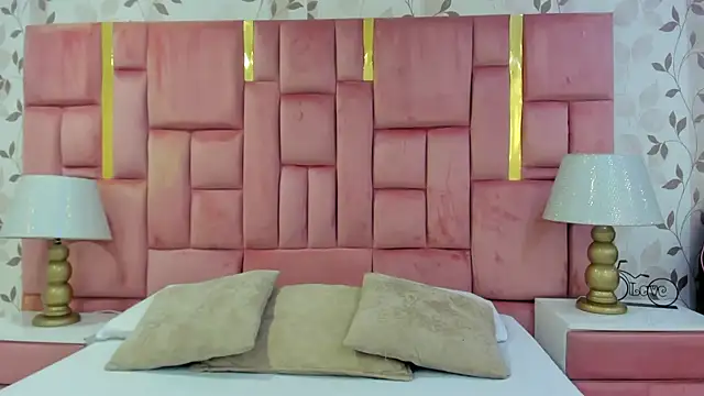 ArianaFranco online show from March 9, 2026, 1:36 pm