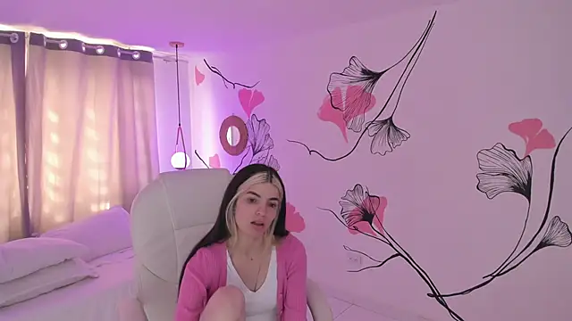 Snapshot of Isabela_Fiorelli chatting on September 20, 2025, 1:49 pm Isabela Fiorelli online show from September 20, 2025, 1:49 pm