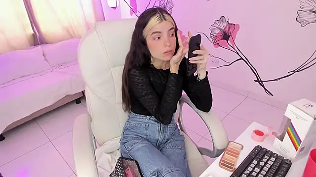 Snapshot of Isabela_Fiorelli chatting on September 27, 2025, 5:19 pm Isabela Fiorelli online show from September 27, 2025, 5:19 pm