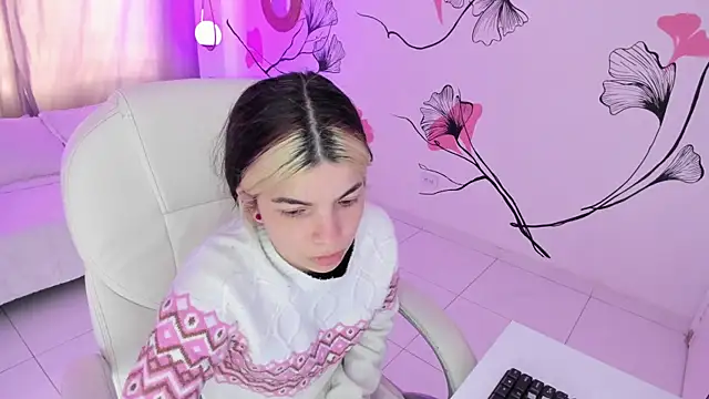 Snapshot of Isabela_Fiorelli chatting on October 11, 2025, 1:23 pm Isabela Fiorelli online show from October 11, 2025, 1:23 pm