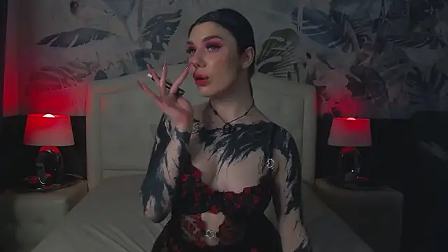 MaeveMoon online show from April 9, 2026, 8:26 pm