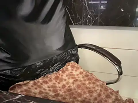 Snapshot of iamabigdickindian chatting on March 10, 2025, 9:34 am iamabigdickindian online show from March 10, 2025, 9:34 am