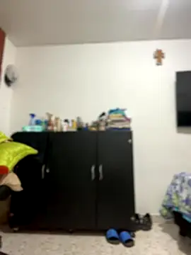 Carola-Ross online show from November 29, 2025, 7:03 pm