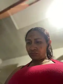 Carola-Ross online show from September 30, 2025, 6:14 pm