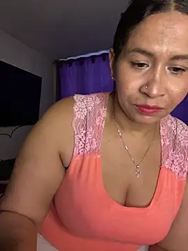 Carola-Ross online show from May 25, 2026, 2:05 pm