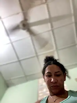 Snapshot of Carola-Ross chatting on January 8, 2026, 2:56 pm Carola-Ross online show from January 8, 2026, 2:56 pm