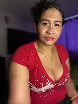 Carola-Ross online show from May 11, 2026, 4:04 pm