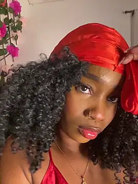 Snapshot of blackgril12 chatting on November 15, 2025, 6:28 am blackgril12 online show from November 15, 2025, 6:28 am