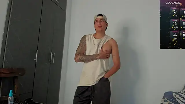 Snapshot of hugosan12 chatting on March 11, 2025, 9:04 pm hugosan12 online show from March 11, 2025, 9:04 pm