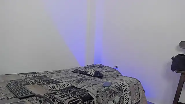 Snapshot of hugosan12 chatting on October 3, 2025, 4:30 pm hugosan12 online show from October 3, 2025, 4:30 pm