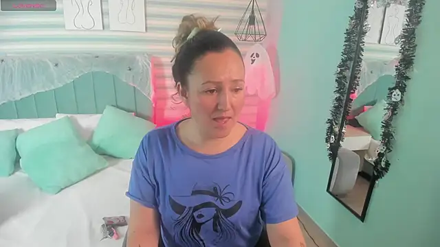 Snapshot of abby_apple chatting on October 29, 2025, 1:54 pm abby apple online show from October 29, 2025, 1:54 pm