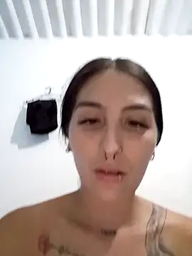 single mother indecent online show from April 16, 2026, 11:07 pm