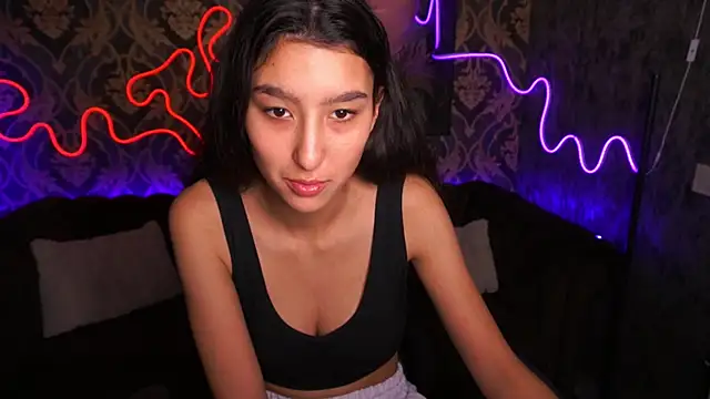 Snapshot of CharmMocco chatting on February 14, 2025, 10:28 am CharmMocco online show from February 14, 2025, 10:28 am