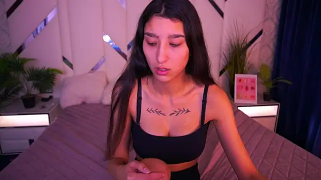 CharmMocco online show from January 15, 2026, 3:04 pm