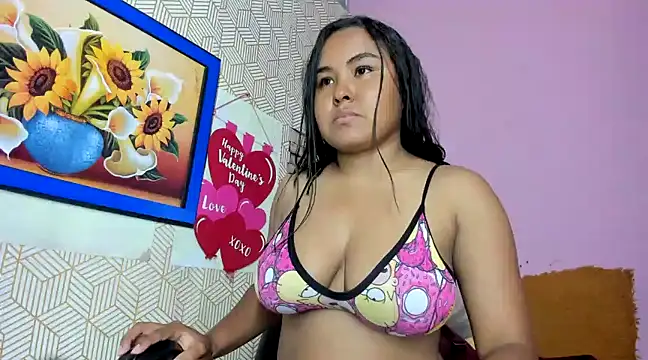 camilagreeco online show from March 6, 2025, 7:10 pm