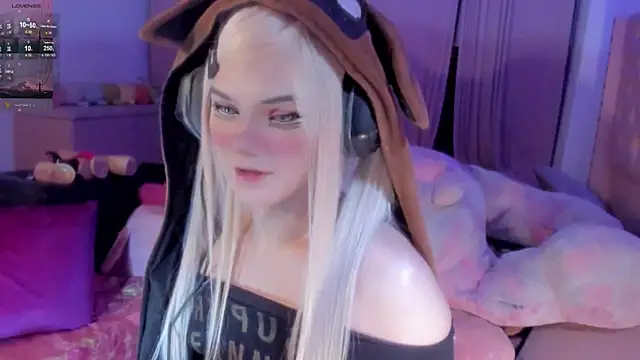 Snapshot of Angelica_Reborn chatting on October 29, 2025, 7:40 am Angelica Reborn online show from October 29, 2025, 7:40 am