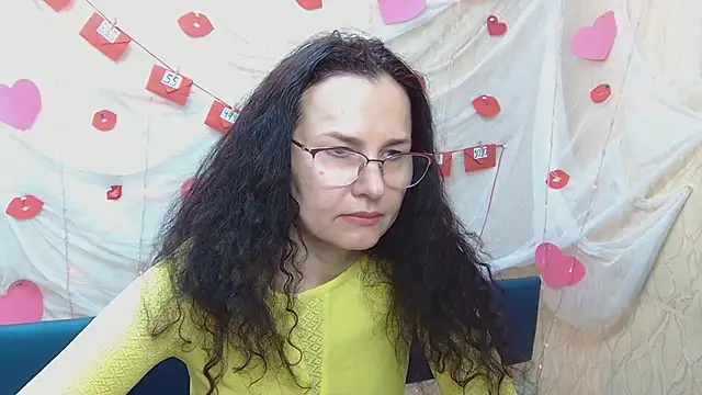 Snapshot of Miroslava_Happi chatting on February 22, 2025, 9:34 am Miroslava Happi online show from February 22, 2025, 9:34 am