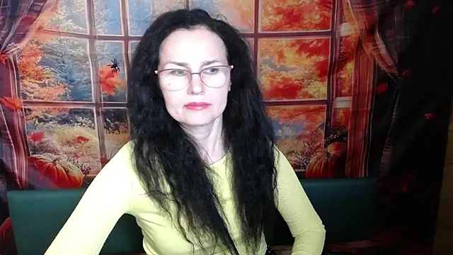Snapshot of Miroslava_Happi chatting on November 28, 2025, 6:35 am Miroslava Happi online show from November 28, 2025, 6:35 am