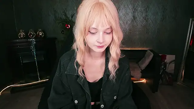 Leia Bliss online show from February 11, 2025, 1:09 pm
