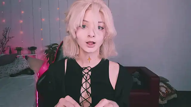 Leia Bliss online show from March 19, 2025, 1:40 pm