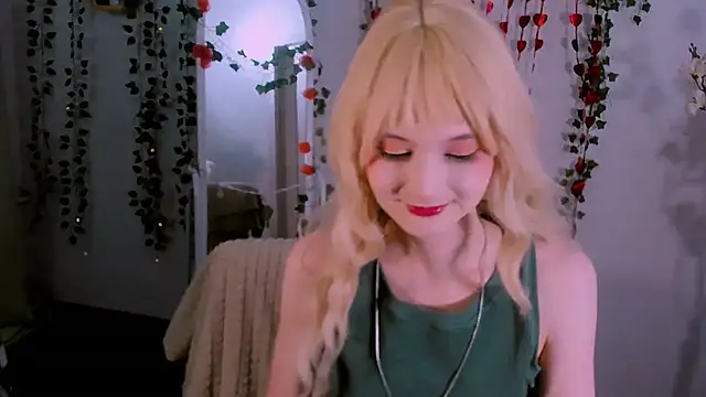 Leia Bliss online show from February 23, 2025, 4:46 pm