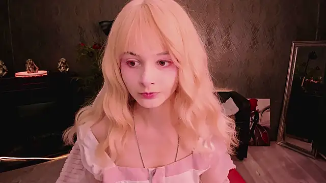 Leia Bliss online show from March 13, 2025, 1:29 pm