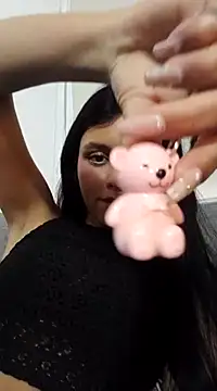 Snapshot of CHLOE_ISABELL chatting on March 15, 2025, 5:26 pm CHLOE ISABELL online show from March 15, 2025, 5:26 pm