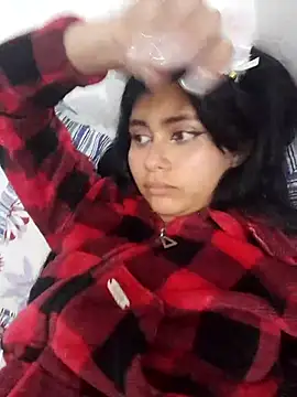 Snapshot of CHLOE_ISABELL chatting on March 13, 2025, 10:32 pm CHLOE ISABELL online show from March 13, 2025, 10:32 pm