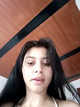 Snapshot of CHLOE_ISABELL chatting on September 28, 2025, 4:58 pm CHLOE ISABELL online show from September 28, 2025, 4:58 pm