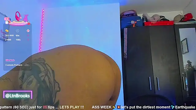 Snapshot of Annaa_Brooks chatting on October 4, 2025, 11:17 pm Annaa Brooks online show from October 4, 2025, 11:17 pm