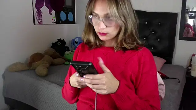 Snapshot of Auroraa_soul chatting on December 5, 2025, 7:23 pm Auroraa soul online show from December 5, 2025, 7:23 pm