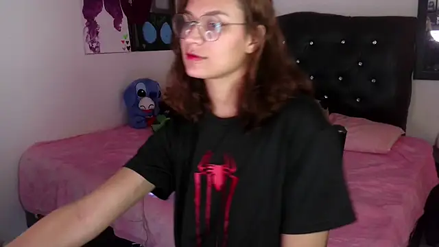 Snapshot of Auroraa_soul chatting on November 25, 2025, 7:47 pm Auroraa soul online show from November 25, 2025, 7:47 pm