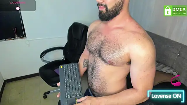 Snapshot of Luke_Diaz7 chatting on November 11, 2025, 12:05 am Luke Diaz7 online show from November 11, 2025, 12:05 am