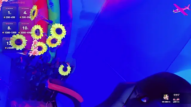 emelly horny  online show from September 26, 2025, 7:21 pm