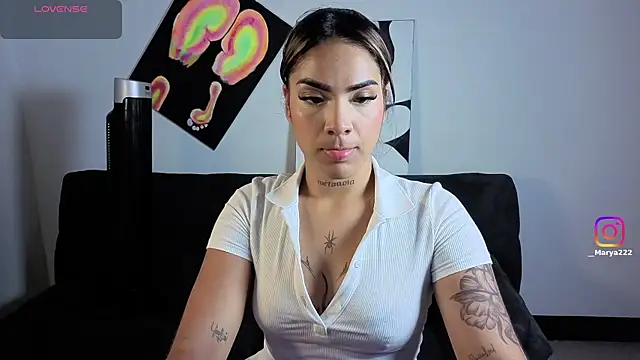 Maryybellax online show from January 18, 2026, 1:42 am