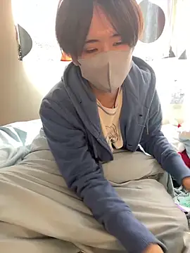 makitoru online show from February 15, 2025, 2:04 am