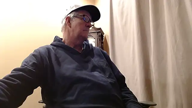 Snapshot of olderandwiser2 chatting on February 20, 2025, 2:51 am olderandwiser2 online show from February 20, 2025, 2:51 am