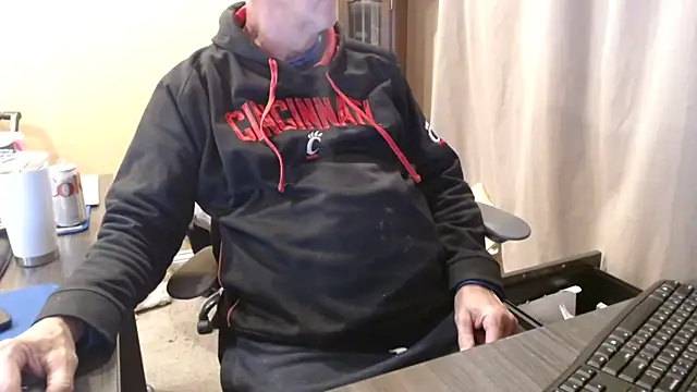 Snapshot of olderandwiser2 chatting on March 14, 2025, 4:43 am olderandwiser2 online show from March 14, 2025, 4:43 am