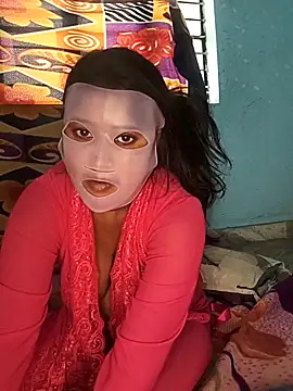 Snapshot of CuteRani001 chatting on February 14, 2025, 10:06 am CuteRani001 online show from February 14, 2025, 10:06 am