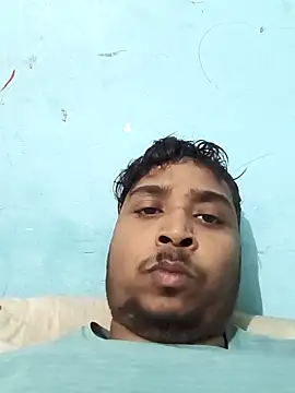 Snapshot of CuteRani001 chatting on February 26, 2025, 1:36 am CuteRani001 online show from February 26, 2025, 1:36 am