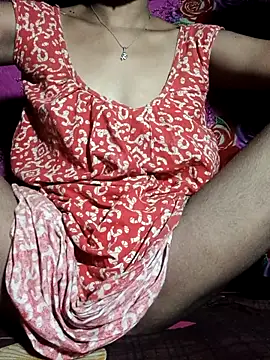 Snapshot of CuteRani001 chatting on September 19, 2025, 1:42 am CuteRani001 online show from September 19, 2025, 1:42 am