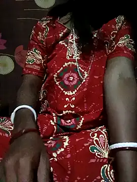 Snapshot of CuteRani001 chatting on November 1, 2025, 5:47 am CuteRani001 online show from November 1, 2025, 5:47 am