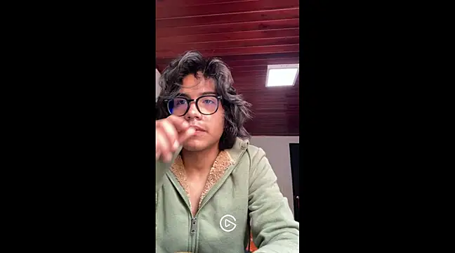 shadowsofgarden online show from February 9, 2025, 5:22 pm