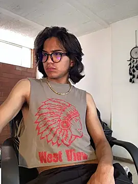 shadowsofgarden online show from March 9, 2025, 3:49 pm